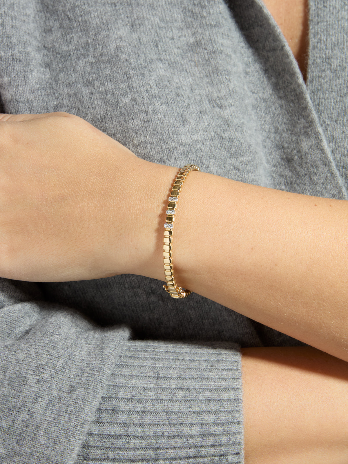 Fluted Gold & Diamond Bar Bangle Bracelet