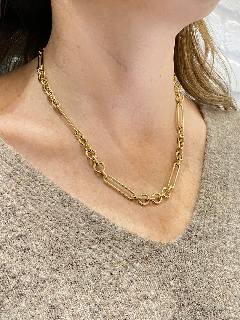 Mixed Midsize Yellow Gold Clip Chain Necklace