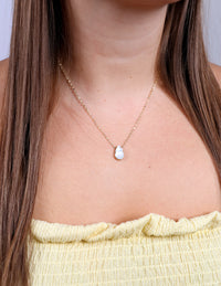 Mother of Pearl Scarab Chiara Yellow Gold Necklace